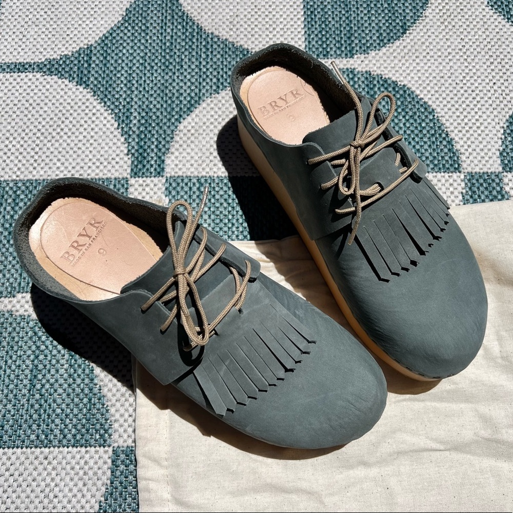 ⛔️S O L D⛔️ BRYR Zoe Platform Clogs in Agave